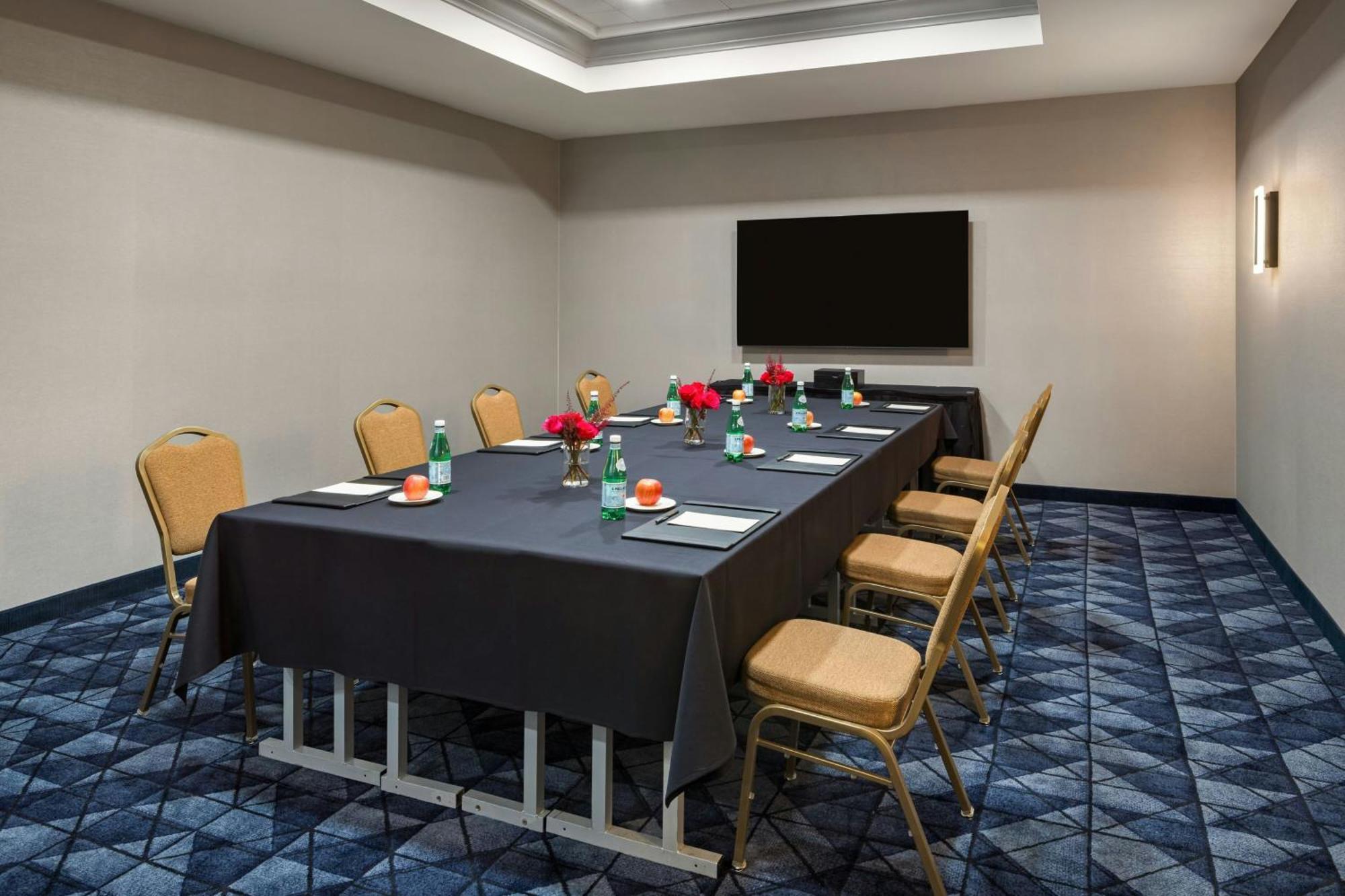 Courtyard By Marriott Sacramento Cal Expo Hotel Ngoại thất bức ảnh