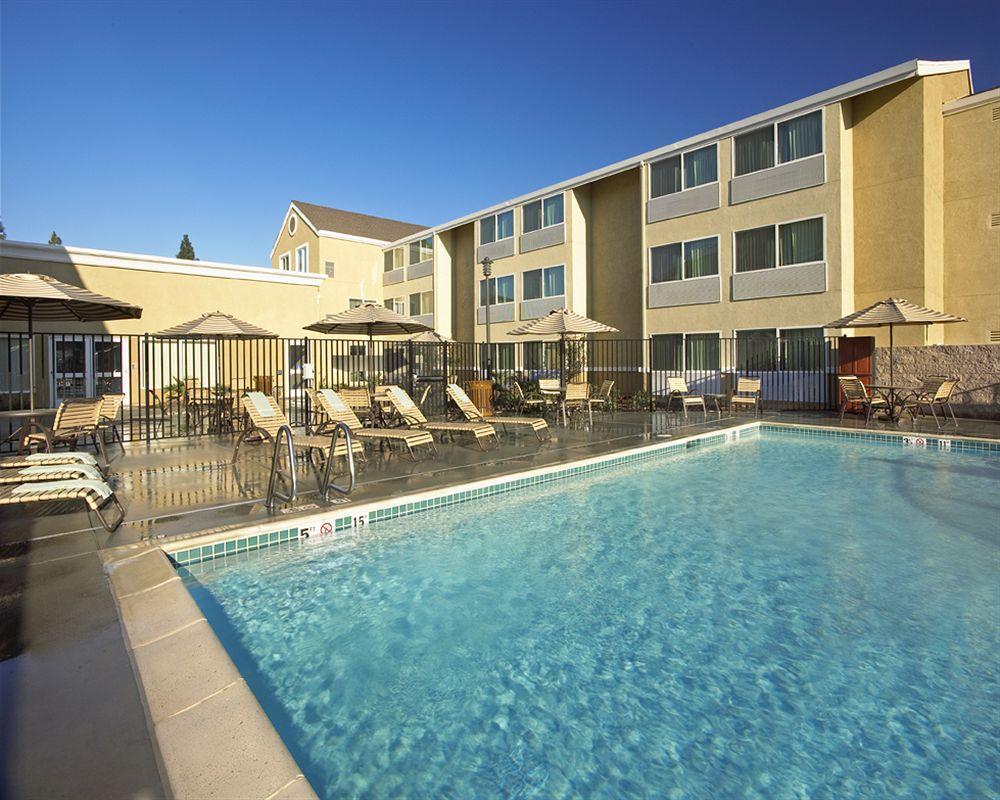 Courtyard By Marriott Sacramento Cal Expo Hotel Ngoại thất bức ảnh