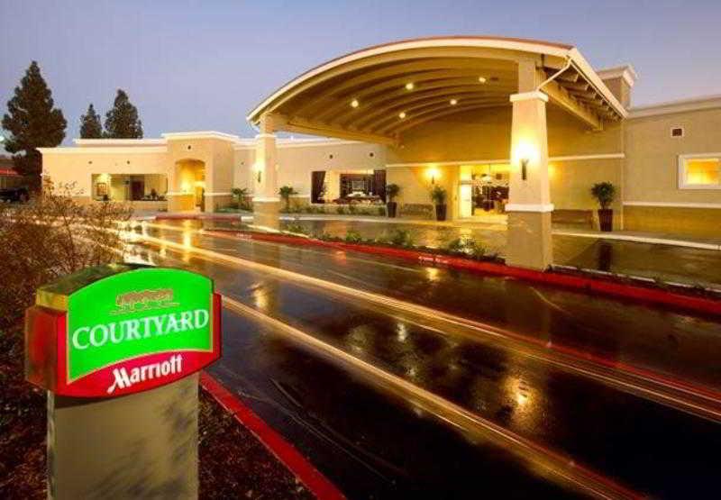 Courtyard By Marriott Sacramento Cal Expo Hotel Ngoại thất bức ảnh