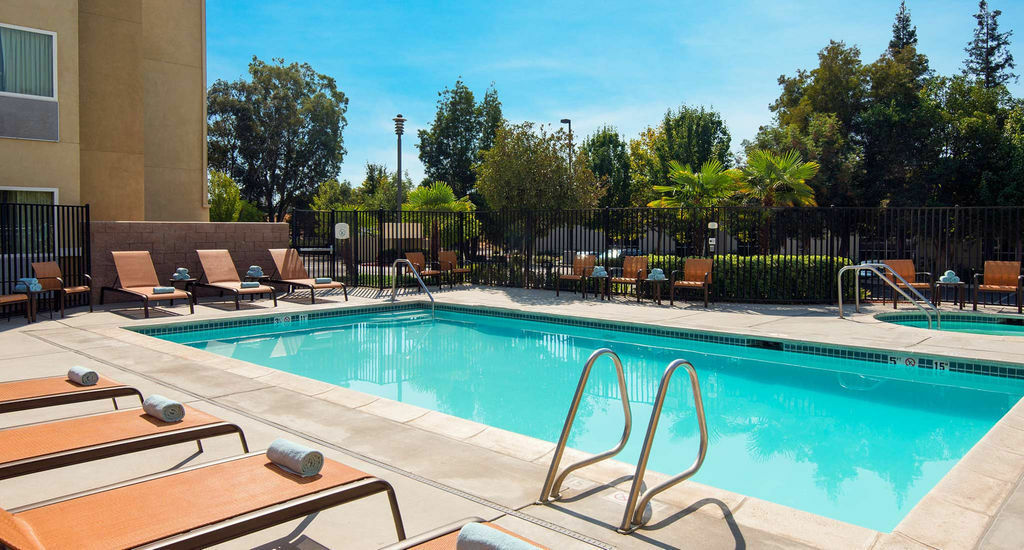Courtyard By Marriott Sacramento Cal Expo Hotel Ngoại thất bức ảnh